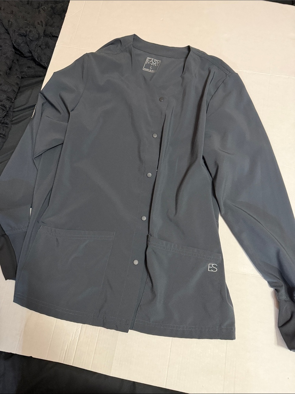 EASY SCRUBS Women's Gray Snap-Front Utility Jacket